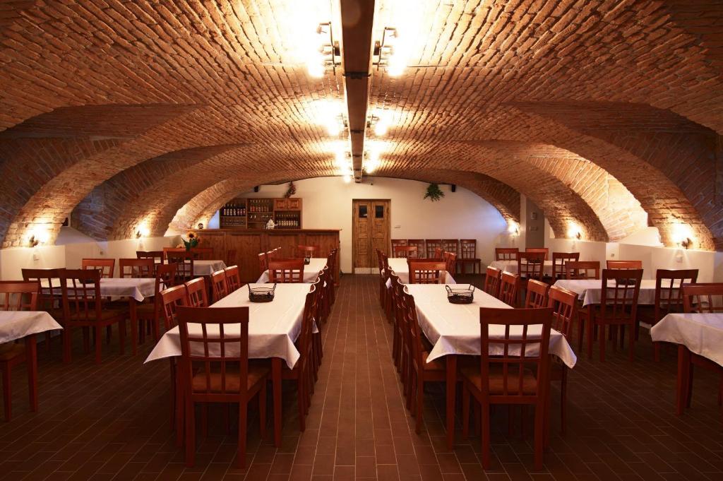 Hotel Pod Sluncem Třebíz Eksteriør billede